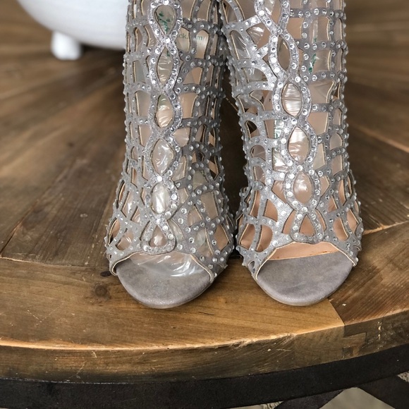 Women’s Elegant High Heel Shoes. Size 10 - Picture 6 of 8